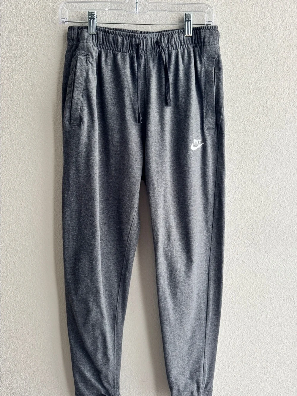 Nike Gray Men's Jogger Sweatpants in Small